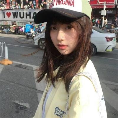 飘动的红丝带